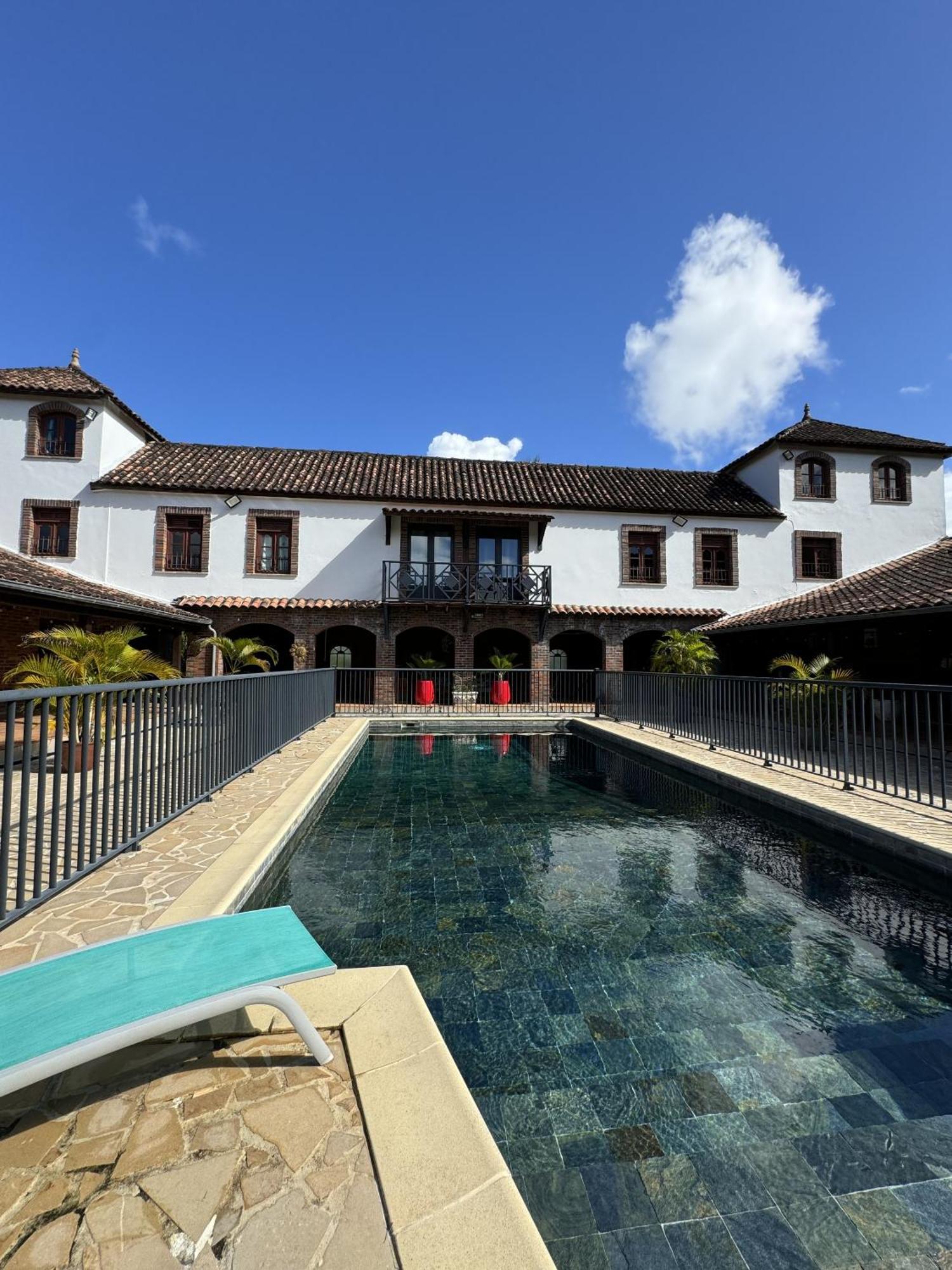 Domaine Du Chateau Les Trois-Ilets Exteriör bild